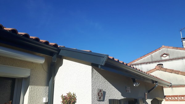 Fabrication-et-installation-de-gouttiere-en-aluminium Montauban